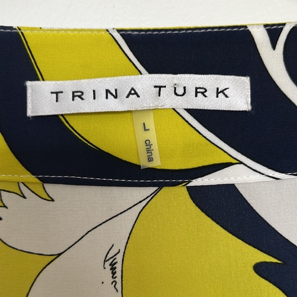 Trina Turk V-Neck Printed Silk Tunic - Picture 2 of 6